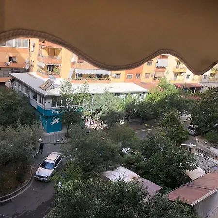 Seven Apartment *